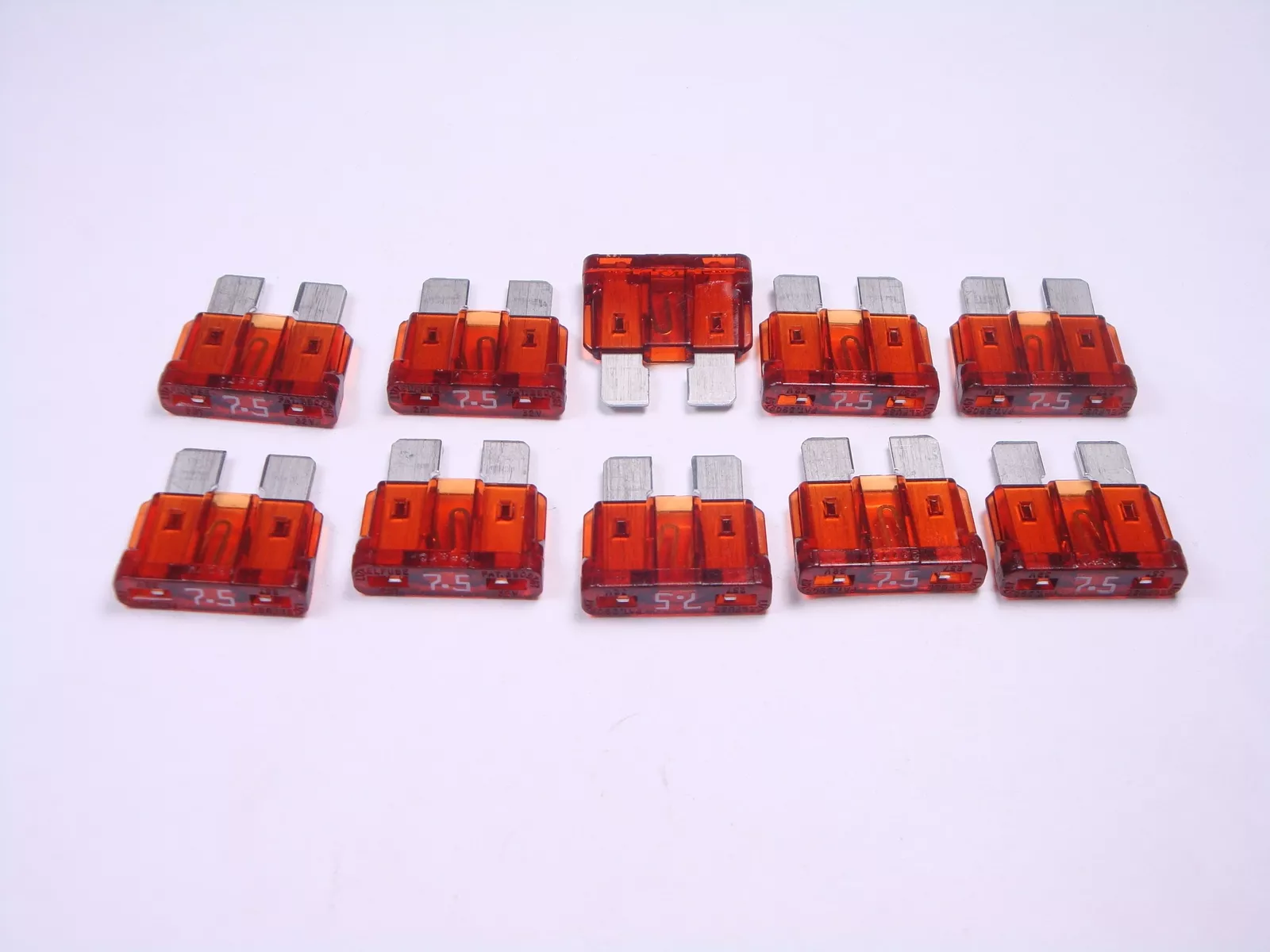 025707.5 Littelfuse ATO 32V Fast Automotive Blade Fuse 7.5A (PAQUETE DE 10 PIEZAS)