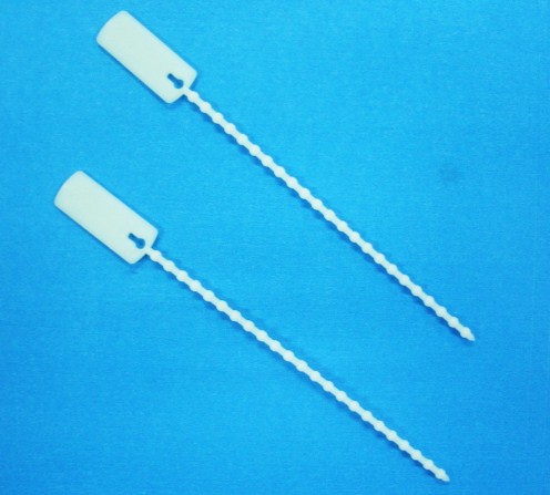 CINCHO DE CUENTAS CON ETIQUETA. [NYLON 6/6.] de 4 pulgadas de largo (bolsa con 1000 piezas)