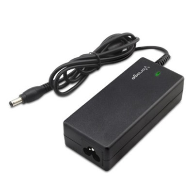 Adaptador Universal VORAGO - Negro