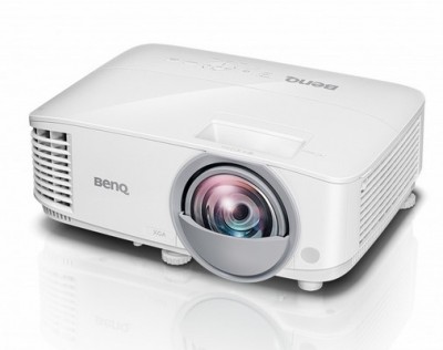 Proyector BENQ MX825ST - 3300 lúmenes ANSI, DLP, XGA (1024x768), Color blanco