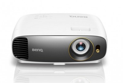 Proyector BENQ W1700 - 2200 lúmenes ANSI, DLP, UHD (3840x2160), Color blanco