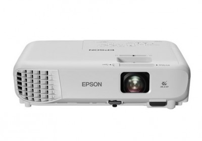 Proyector EPSON W05+ - 3300 lúmenes ANSI, 3LCD, WXGA (1366x800), Color blanco