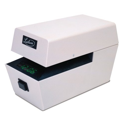 LTTC-SP LathemReloj receptor de documentos, con carátula digital fluorescente. Cuenta con llave para protegerla intervención del equipo. Estructura de plástico de alto impacto. Parte interna del equipo deacero. Se instala sobre superficie sólida, operación eléctrica, impresión automática al tacto deldocumento. Impresión horizontal: Año, mes, día, hora y minutos. Impresión en todo tipo depapel, hasta revistas de ¼ “ de ancho. Medidas: 28 x 14 x 18 cm. Peso: 8.43 kg.