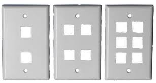 PLACA DE PARED SBE TECH 4 PUERTOS COLOR BLANCO